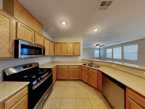 5th image of 5828 Sierra Cliff St