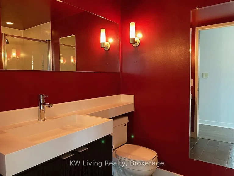 4K Spadina Ave #702 — Photo 18
