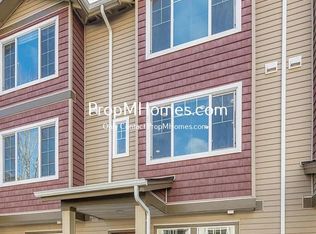 10542 NE Cedar Falls Loop, Hillsboro, OR 97006