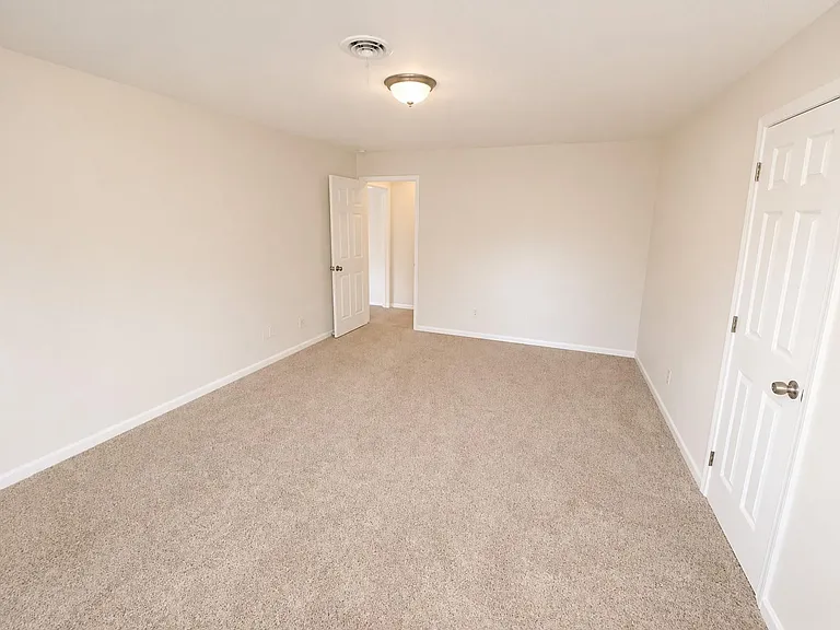 12318 Braewick Dr — Photo 16