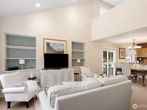 5th image of 1524 Marine Drive