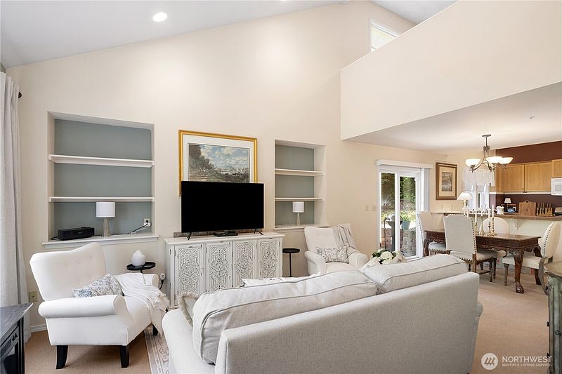 5th image of 1524 Marine Drive