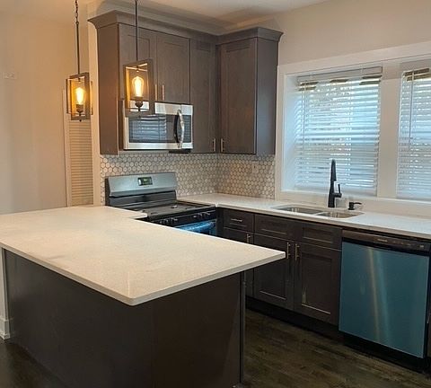 5th image of 4928 N Saint Louis Ave #2