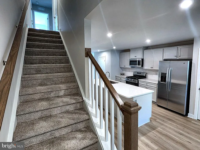 135 Red Lion — Photo 9