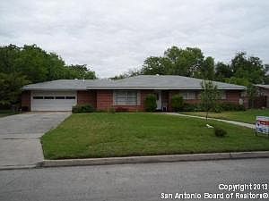 1st image of 215 Atwater Dr