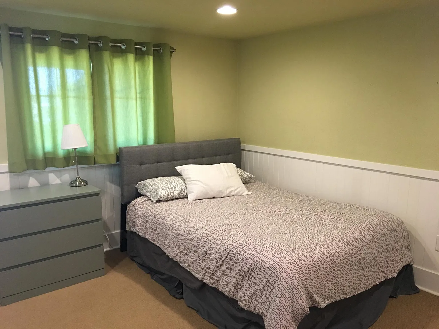 Studio, 450 sqft, $1,795 — Photo 3