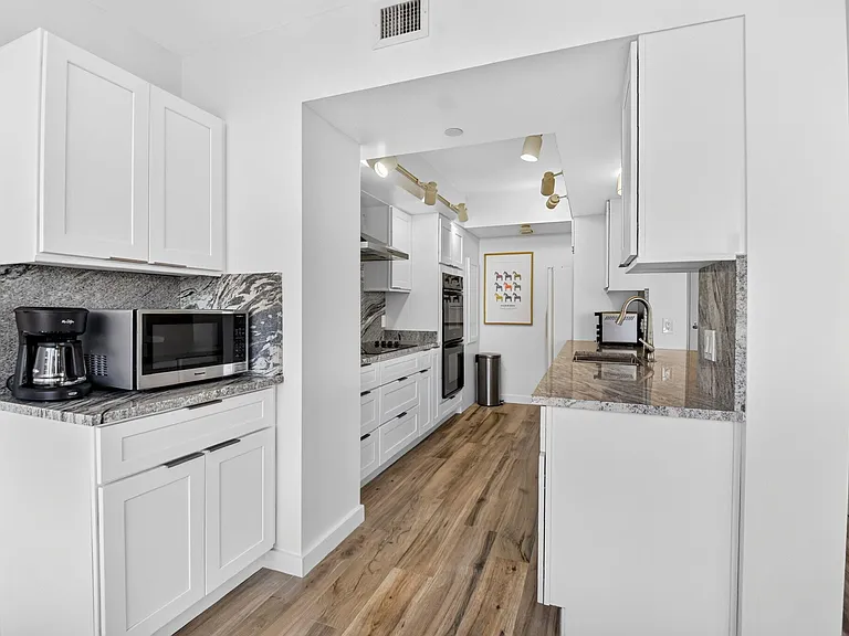 4000 N Ocean Dr #703 — Photo 11