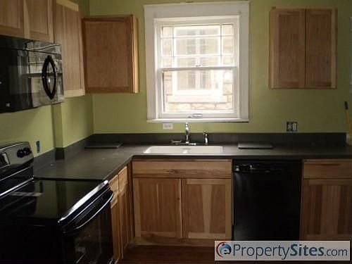 4th image of 5805 Harrison St