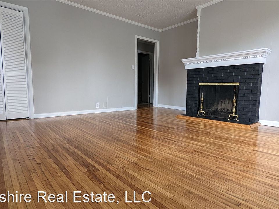 1st image of 216 Kenyon St #1