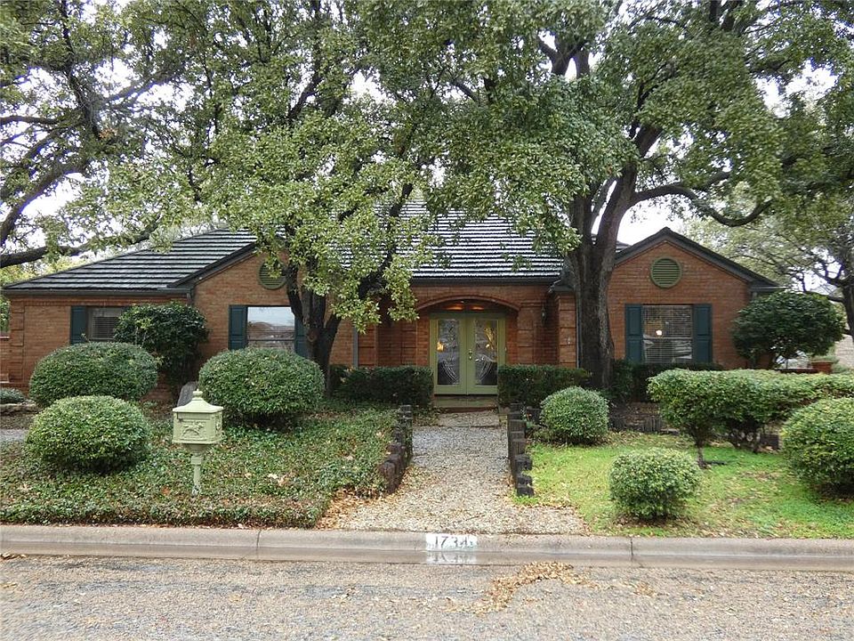 1st image of 1734 Lakeshore Dr