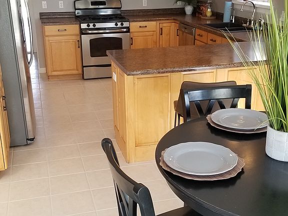 Large Eat in Kitchen