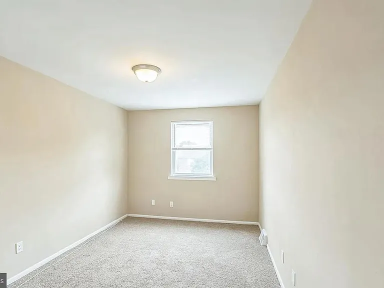 5204 Leeward Rd #N — Photo 8