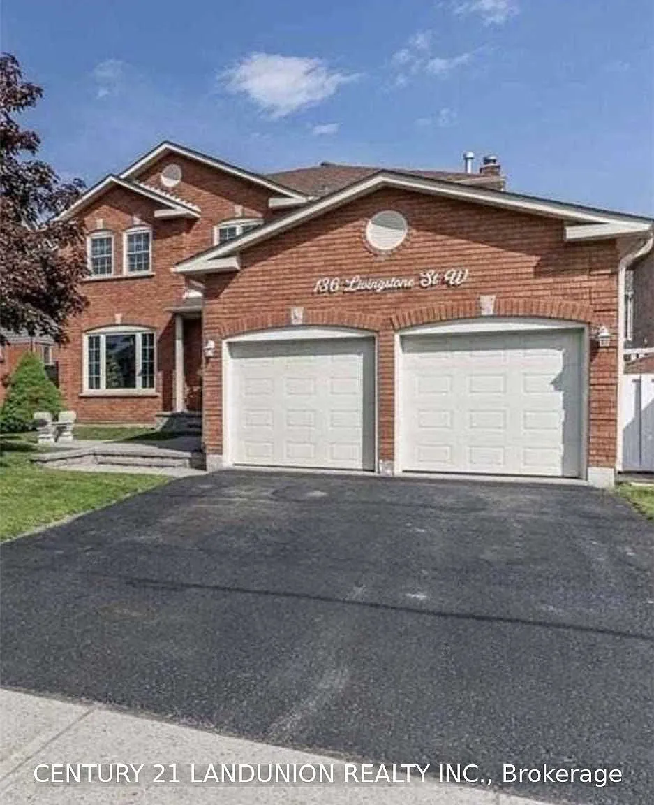 4 bed, $3,250 — Photo 1