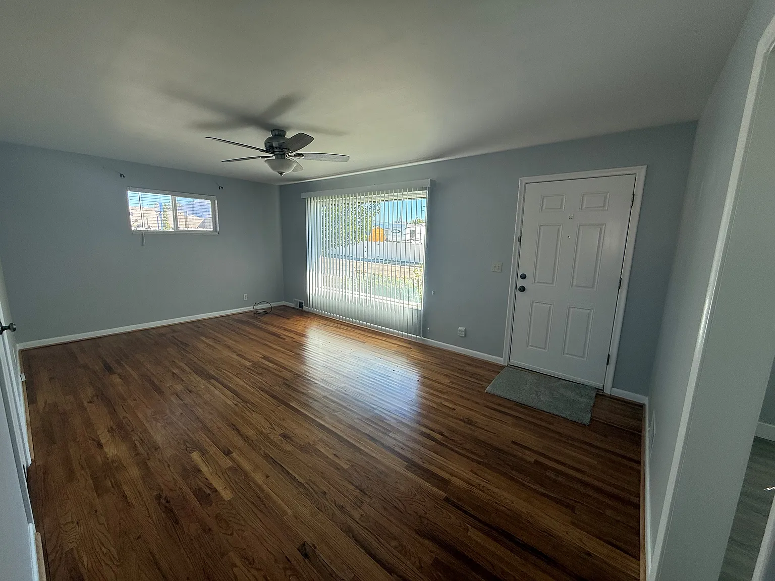 4 bed, 950 sqft, $1,150 — Photo 4
