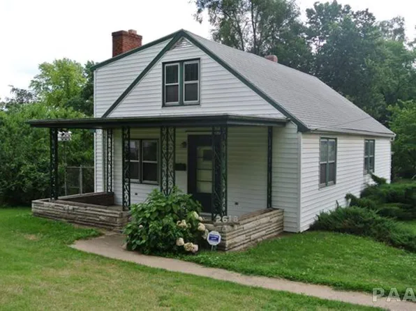 2618 W Howett St, Peoria, IL 61605