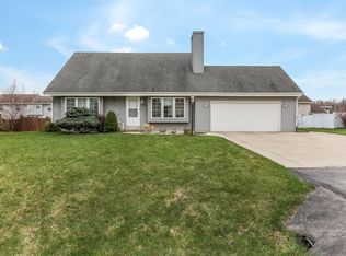 5729 Sandview Ln, Racine, WI 53406