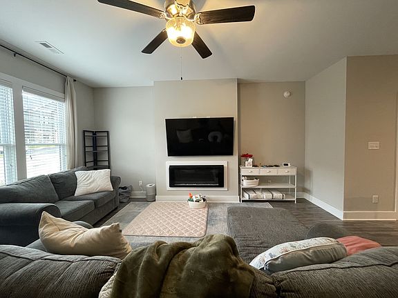 3rd image of 128 English Commons Dr #1
