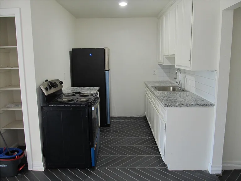 1213 Trimm Ave #A — Photo 1