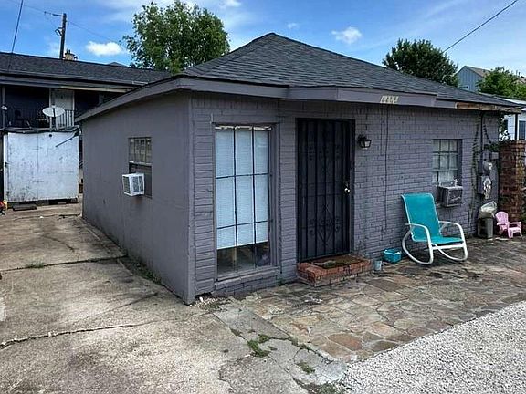 2nd image of 4406 Allen St