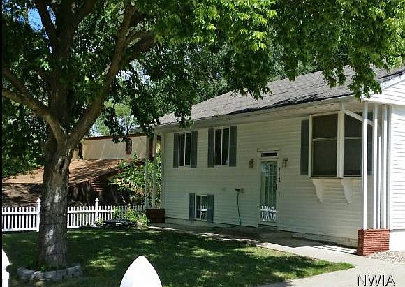 1st image of 712 Alice St