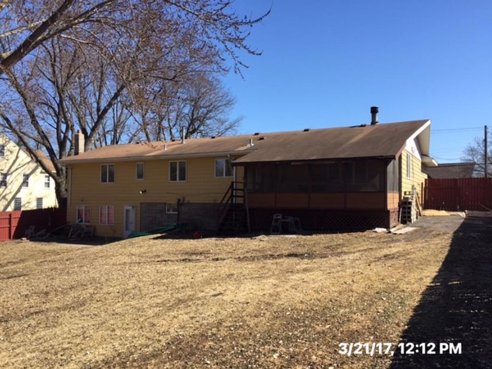 2nd image of 4051 Douglas Dr N