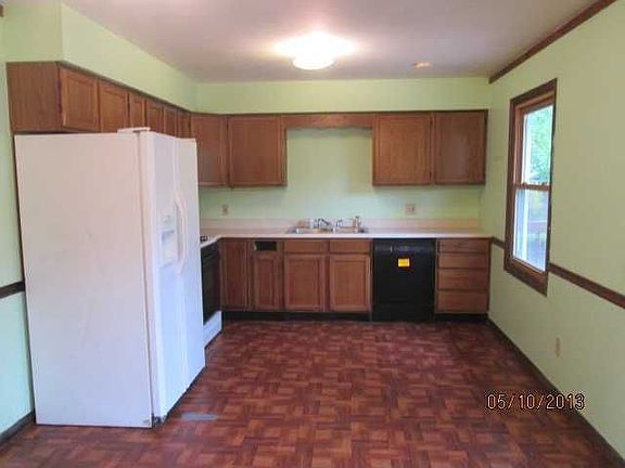 4th image of 37173 N Summerfield Dr