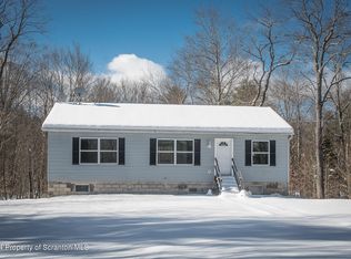 26 Nadine Ln, Thornhurst, PA 18424