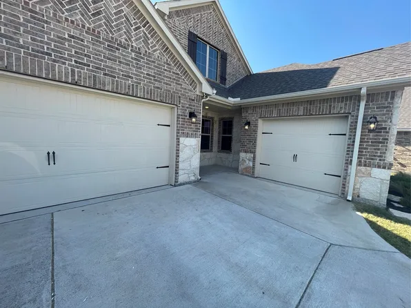 1604 Slow Elk Ct, Weatherford, TX 76087