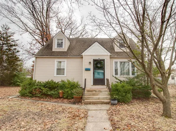 126 E 3rd St, Hartford, IL 62048