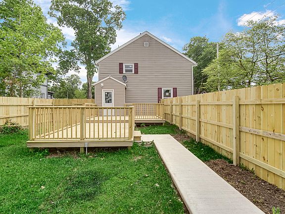 4th image of 406 D St