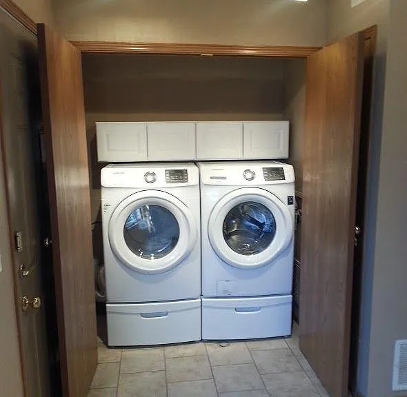 Courtside Townhomes — Photo 15