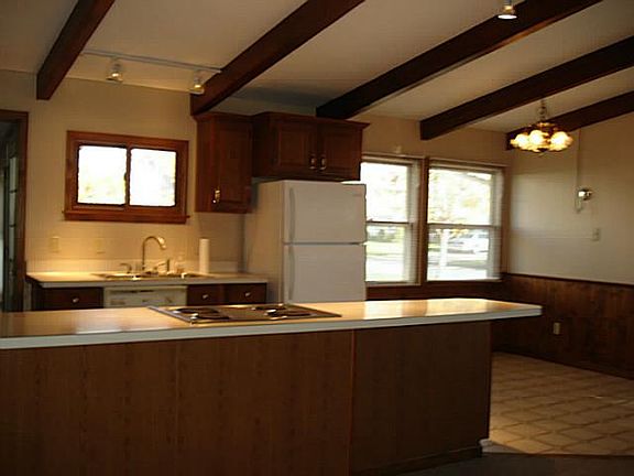 5th image of 55 Carol Ln