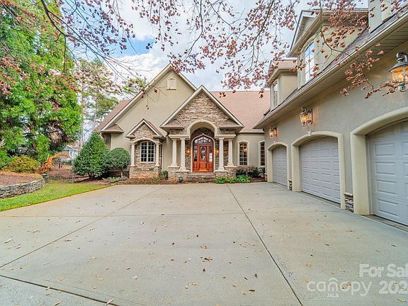 2nd image of 8215 Buena Vista Dr