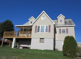 1419 4th St, Nanty Glo, PA 15943