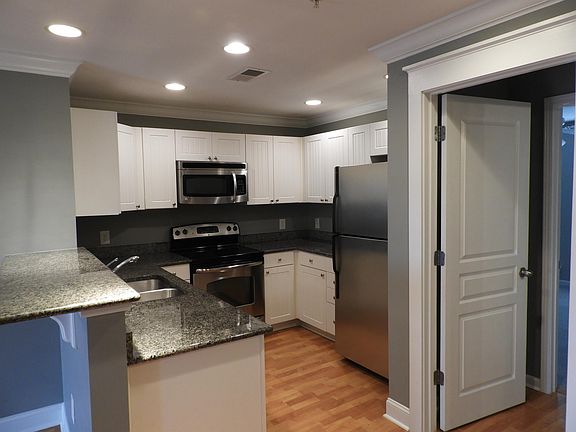4th image of 1615 Elmwood Ct #1615