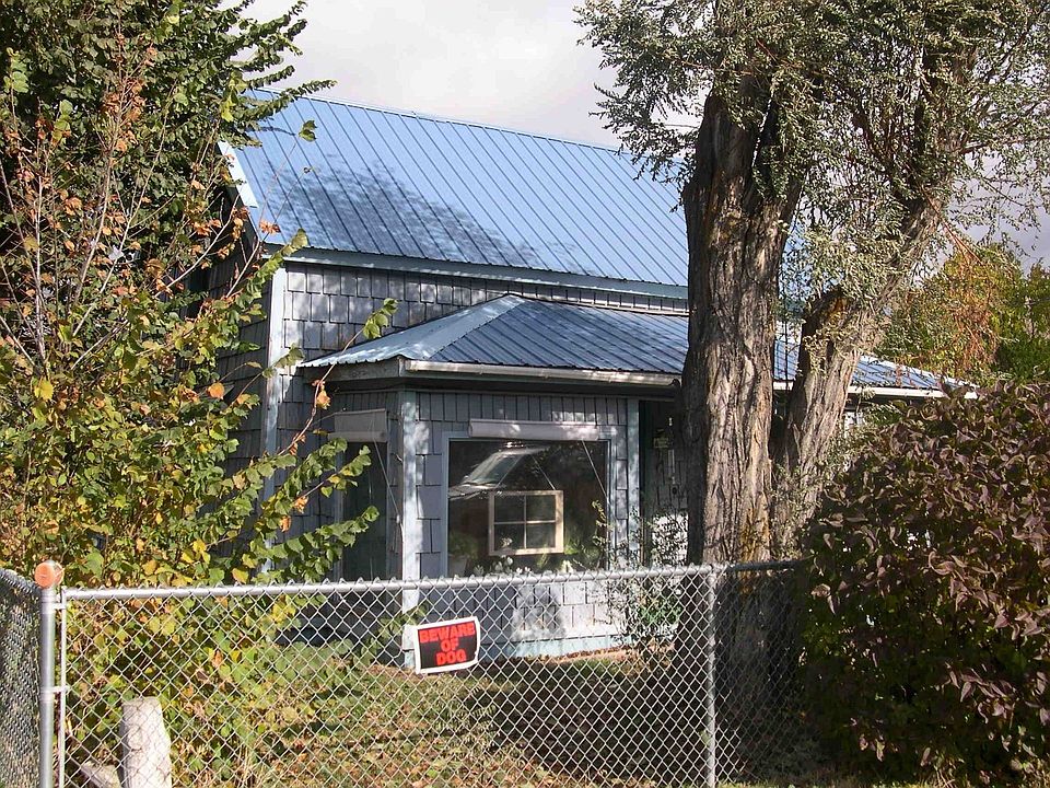 1st image of 307 W 2nd St