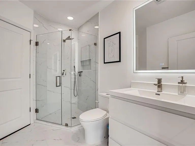923 Peachtree St NE #1731 — Photo 10
