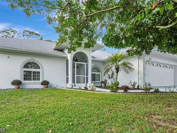 2nd image of 809 Robert Ave