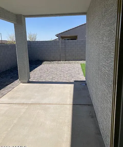 15875 W Cottontail Ln — Photo 29