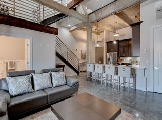 225 McWhorter St #411, Newark, NJ 07105