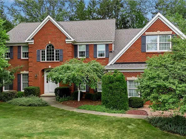 34 Hidden View Ct, Williamsville, NY 14221