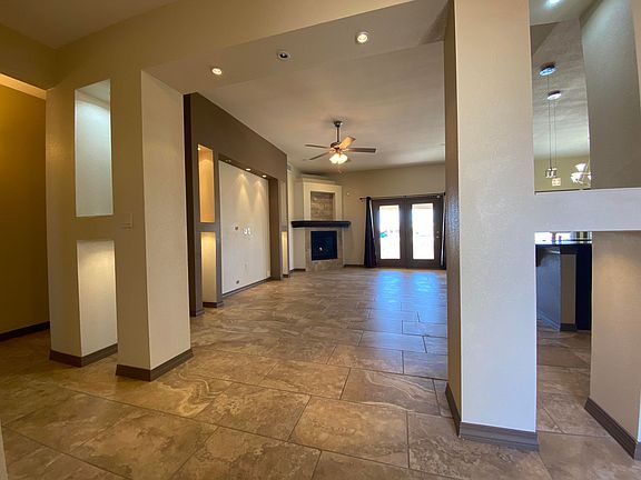 5th image of 5709 Valley Lilac Ln