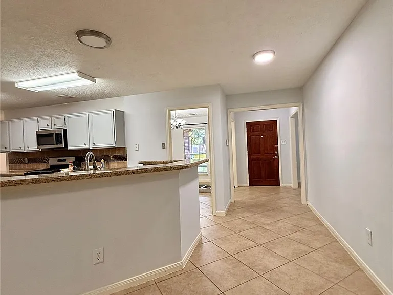 9019 Autumnsong Dr — Photo 7