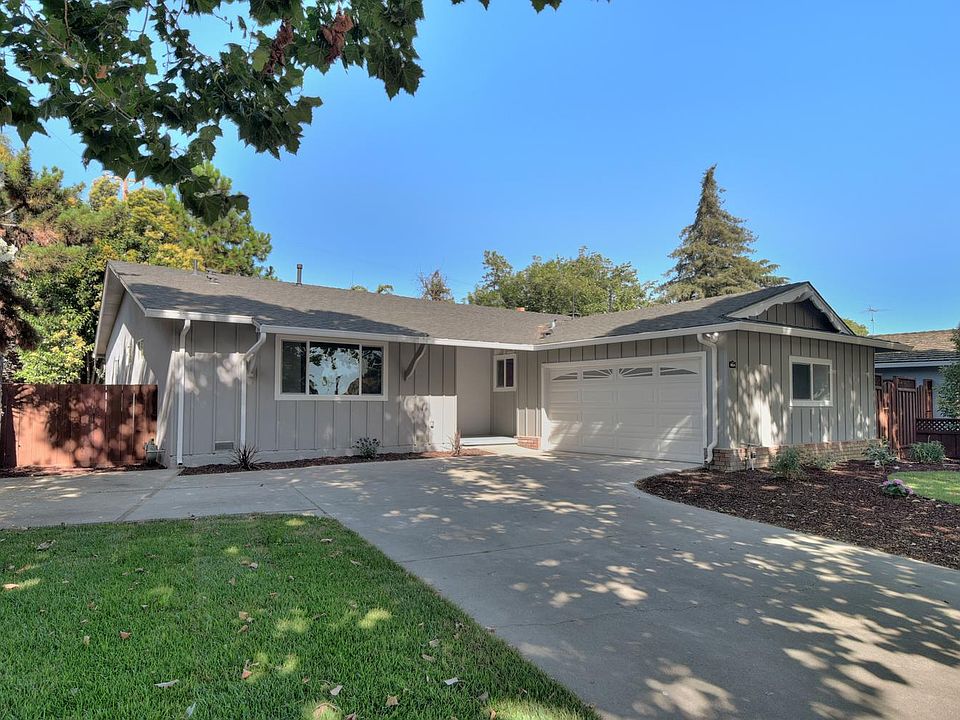 1st image of 2614 La Mirada Dr