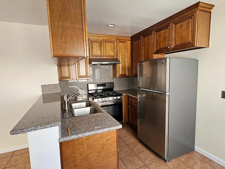 709 N Bunker Hill Ave #3 — Photo 4