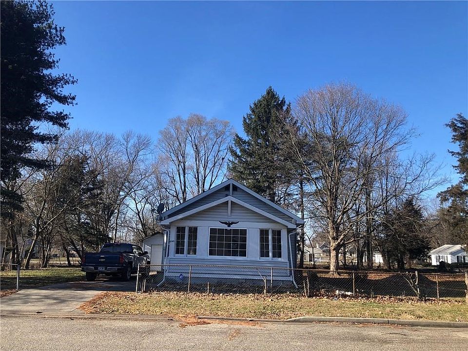 1st image of 2042 N 24th St
