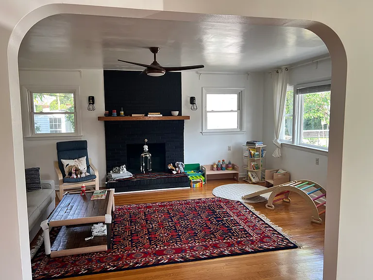 373 Franklin St — Photo 12