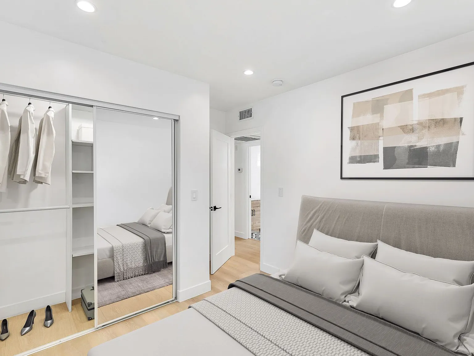 1815 Bellevue Ave — Photo 1
