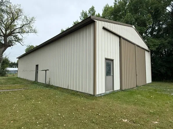 425 W Everett St, Oneill, NE 68763