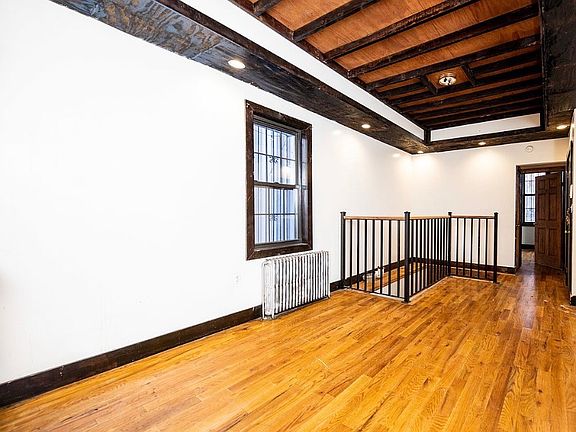 2nd image of 279 Menahan St #1